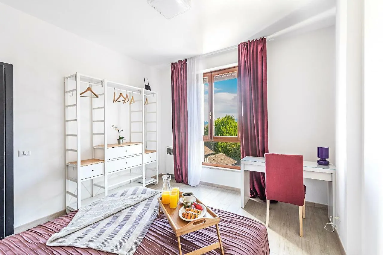 Caprice Apartment Peschiera del Garda 0*,