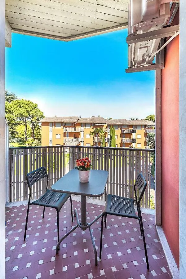 Caprice Apartment Peschiera del Garda 0*,  Italy