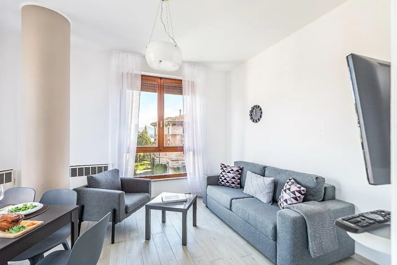 Caprice Apartment Peschiera del Garda 0*,