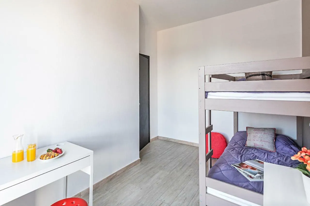 Caprice Apartment Peschiera del Garda Italy